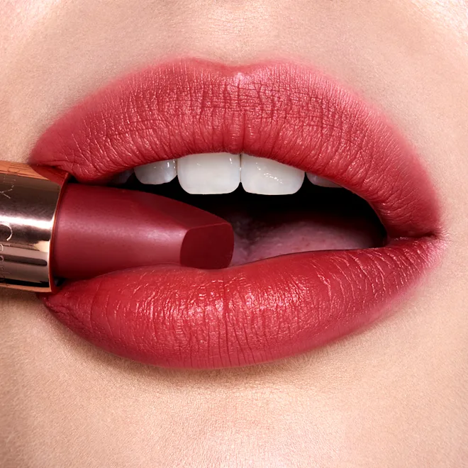 Charlotte Tilbury pillow talk lipstick - Image 7