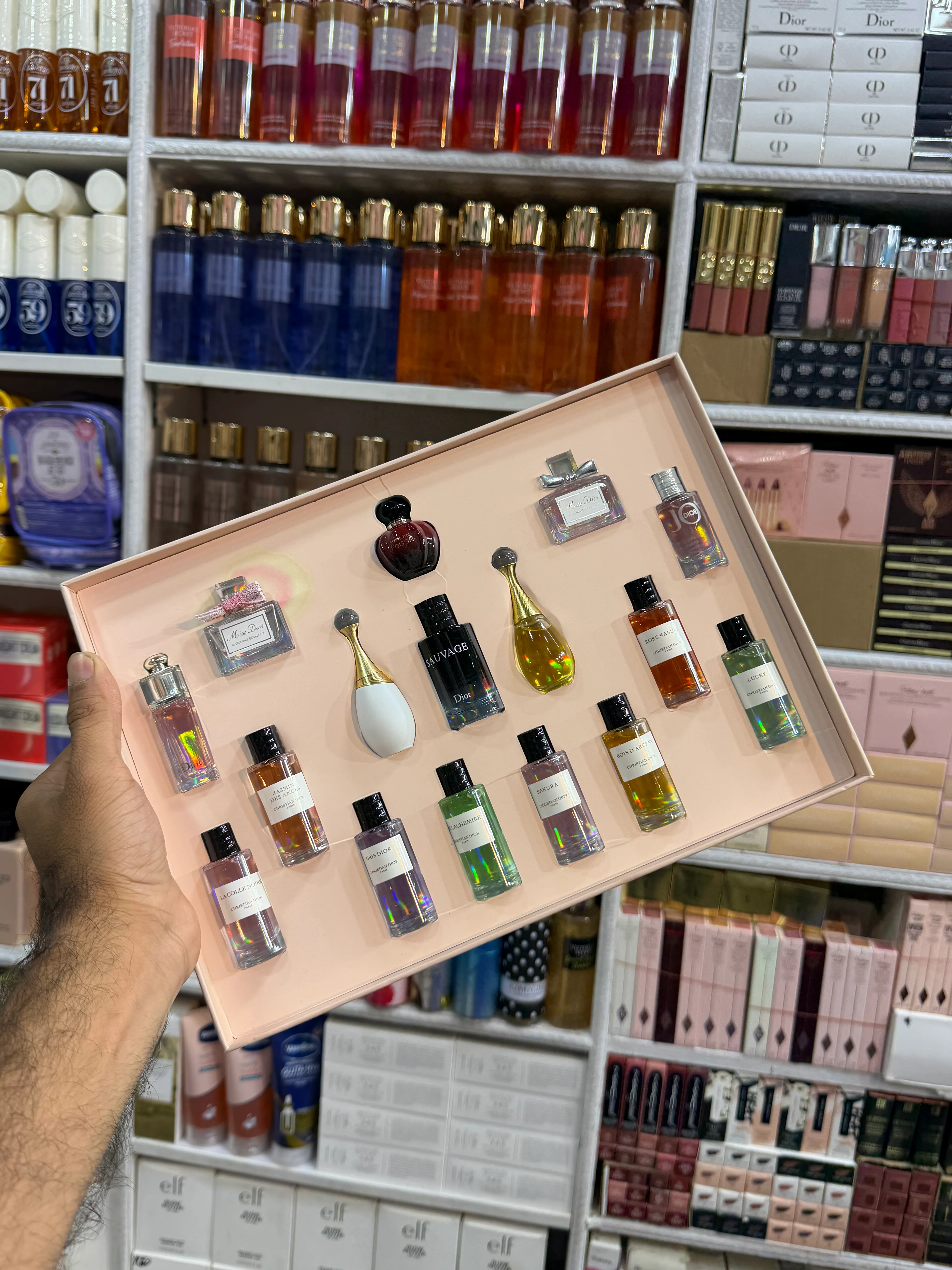 Dior 16in1 Perfume Gift Set - Image 4