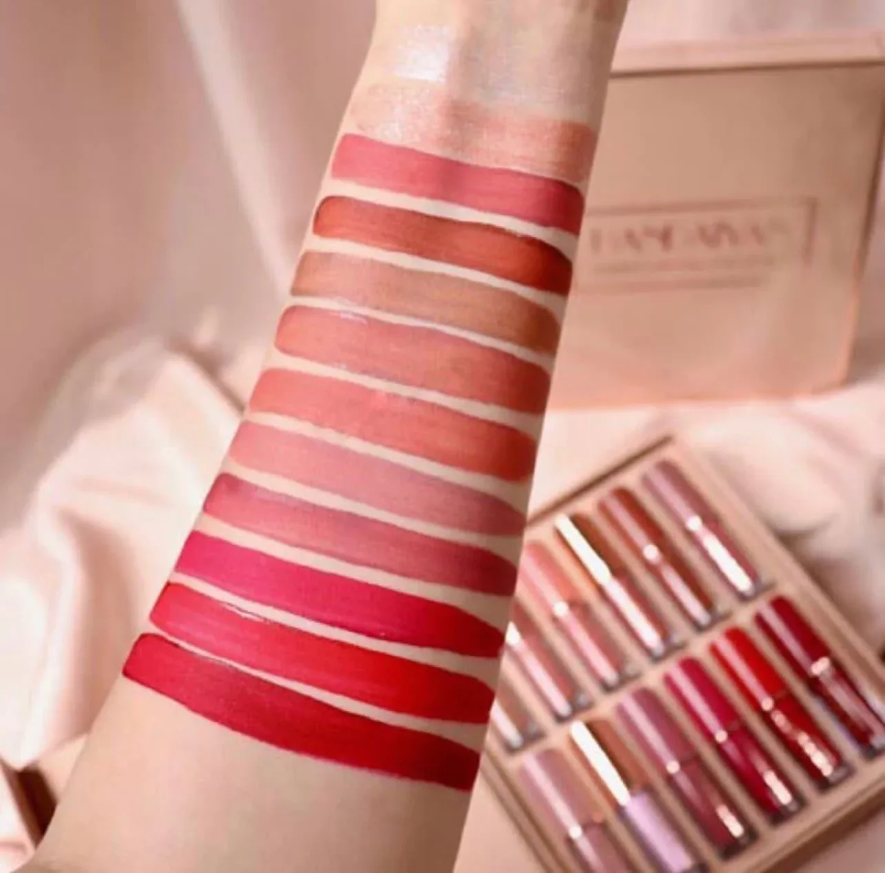 MOCALLURE THE LOVE LIP SET LIP GLOSSES - Image 3